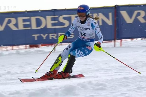 

Kombinaci dvojic na lyžařském MS vyhrály Johnsonová se Shiffrinovou

