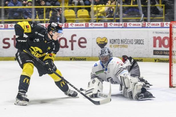 

ŽIVĚ: Hokejová extraliga Karlovy Vary – Litvínov 1:0

