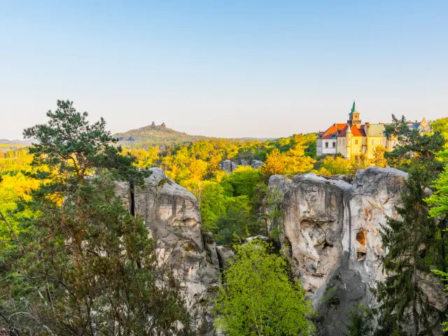 Kingdom Come láká turisty. Do Česka jezdí hlavně Němci, Poláci a Nizozemci